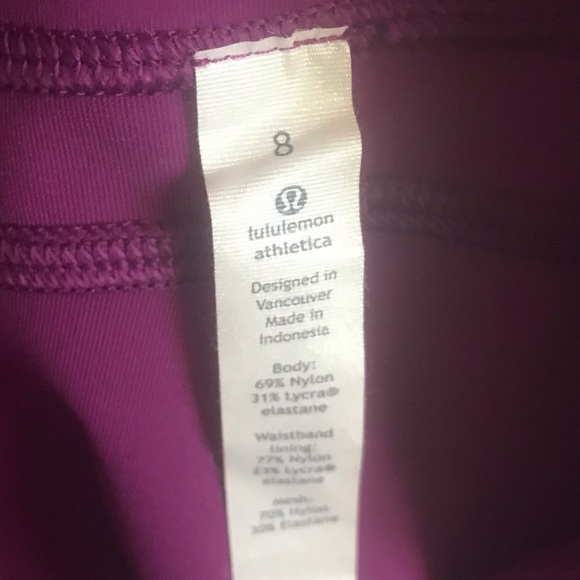 Lululemon Raspberry Purple 7/8 Legging - Picture 5 of 5